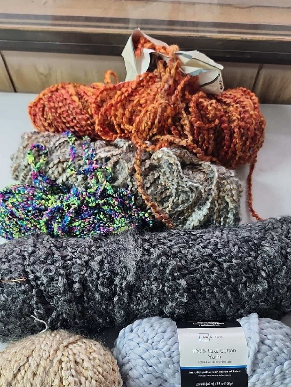 Wavey Crinkle Yarn - Picture 2 of 5